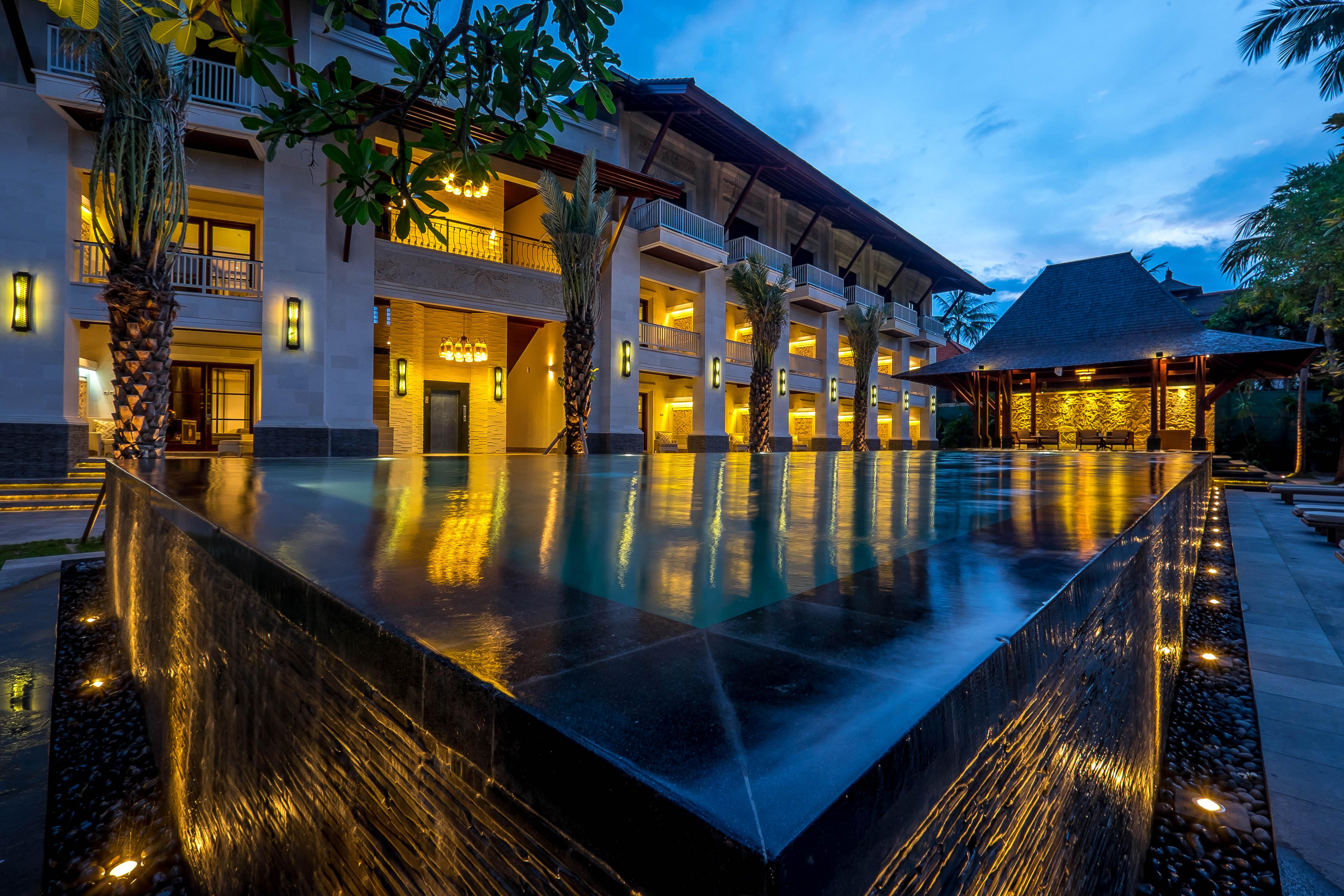 Puri Santrian Hotel Sanur  Exterior photo