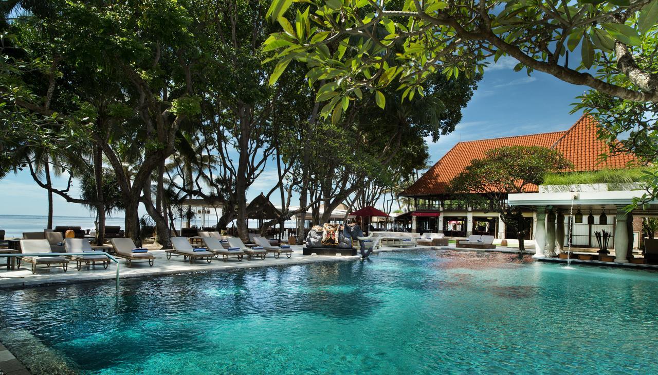 Puri Santrian Hotel Sanur  Exterior photo